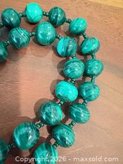 MaxSold Auction: Malachite Beaded Statement Necklace with Mixed Large Beads - Okatie (South Carolina, USA) SELLER MANAGED Moving Online Auction - Bee Tree Drive