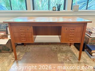 MaxSold Auction: Mid-Century Style Desk - Okatie (South Carolina, USA) SELLER MANAGED Moving Online Auction - Bee Tree Drive