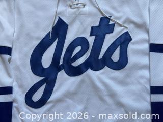 MaxSold Auction: Vintage CCM Winnipeg Jets Hockey Jersey Adult Large White/Navy - Ottawa (Ontario, Canada) PARTNER MANAGED Estate Sale Online Auction - Bongard Avenue (STORAGE)