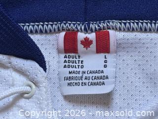 MaxSold Auction: Vintage CCM Winnipeg Jets Hockey Jersey Adult Large White/Navy - Ottawa (Ontario, Canada) PARTNER MANAGED Estate Sale Online Auction - Bongard Avenue (STORAGE)