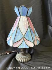 MaxSold Auction: Sweet Pink + Blue Stained Glass Table Lamp Works Fine - Toronto (Ontario, Canada) PARTNER MANAGED Reseller Online Auction - Railside Road