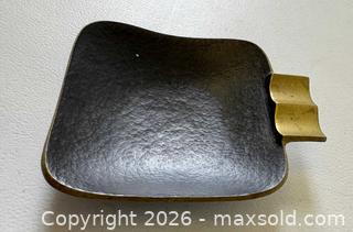 MaxSold Auction: Vienna Werkstatte Walter Bosse Style Austria Modernist Bronze Ashtray Signed Radex    - Toronto (Ontario, Canada) PARTNER MANAGED Reseller Online Auction - Railside Road