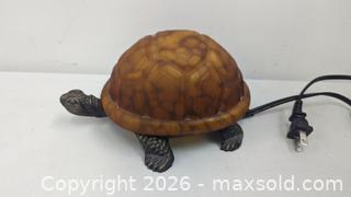 MaxSold Auction: Vintage Tortoise Turtle Stained Glass Table Desk Lamp Working - Toronto (Ontario, Canada) PARTNER MANAGED Reseller Online Auction - Railside Road