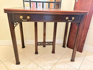 MaxSold Auction: Mahogany Drop-Leaf Expanding Console & Dining Table with (3) Removable Leaves - New Westminster (British Columbia, Canada) PARTNER MANAGED Downsizing Online Auction - Quayside Drive (CONDO)