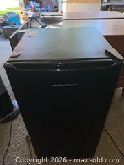 MaxSold Auction: Hamilton Beach 3.3 cu ft Compact Mini Refrigerator - Black B - Brantford (Ontario, Canada) Estate Sale Online Auction - Fieldstone Circle