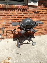 MaxSold Auction: Weber Q Series Portable Gas Grill - Black B - Brantford (Ontario, Canada) Estate Sale Online Auction - Fieldstone Circle