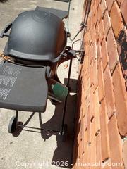 MaxSold Auction: Weber Q Series Portable Gas Grill - Black B - Brantford (Ontario, Canada) Estate Sale Online Auction - Fieldstone Circle