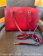 MaxSold Auction: Coach Pink Leather Tote Shoulder Bag - Yonkers (New York, USA) SELLER MANAGED Downsizing Online Auction - Riverdale Avenue (STORAGE)