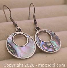 MaxSold Auction: Alpaca Mexico Silver Circle earrings with abalone - Burnaby (British Columbia, Canada) SELLER MANAGED Reseller Online Auction - Claude Avenue