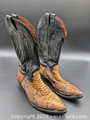 MaxSold Auction: Vintage Nocona Leather & Snake Skin Cowboy Boots, See Pictures for Approx. Size - Cobourg (Ontario, Canada) SELLER MANAGED Downsizing Online Auction - Division