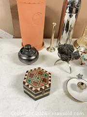 MaxSold Auction: 12 Assorted Pieces of Glassware - lot 1134 - East Cocalico Township (Pennsylvania, USA) PARTNER MANAGED Estate Sale Online Auction - West Church Street