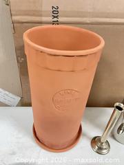 MaxSold Auction: 12 Assorted Pieces of Glassware - lot 1134 - East Cocalico Township (Pennsylvania, USA) PARTNER MANAGED Estate Sale Online Auction - West Church Street