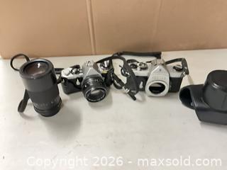 MaxSold Auction: Pentax camera lot - lot 1186 - East Cocalico Township (Pennsylvania, USA) PARTNER MANAGED Estate Sale Online Auction - West Church Street