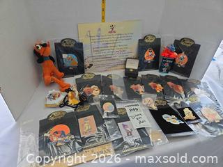 MaxSold Auction: Lot of 11–25 Disney Pins, Plush & Keychains (Mixed Characters) FR - Doylestown Township (Pennsylvania, USA) PARTNER MANAGED Downsizing Online Auction - Country Brook Drive