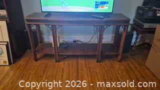 MaxSold Auction: Dark Mahogany Veneer Console Table TV Stand - Toronto (Ontario, Canada) PARTNER MANAGED Estate Sale Online Auction -  Saint Andrews Gardens