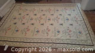 MaxSold Auction: Ivory Floral Bordered Wool Area Rug, 6' x 9' - Toronto (Ontario, Canada) PARTNER MANAGED Estate Sale Online Auction -  Saint Andrews Gardens