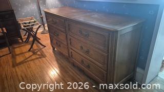 MaxSold Auction: Large Traditional Solid Wood Dresser with 6 Drawers - Toronto (Ontario, Canada) PARTNER MANAGED Estate Sale Online Auction -  Saint Andrews Gardens