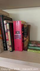 MaxSold Auction: Mixed Lot of 21–50 English Books, Hardcover, Paperback, Spiral - Toronto (Ontario, Canada) PARTNER MANAGED Estate Sale Online Auction -  Saint Andrews Gardens
