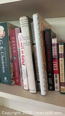 MaxSold Auction: Mixed Lot of 21–50 English Books, Hardcover, Paperback, Spiral - Toronto (Ontario, Canada) PARTNER MANAGED Estate Sale Online Auction -  Saint Andrews Gardens
