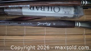 MaxSold Auction: Mixed paint brushes, paints & instructional books (16–30 pcs) - Toronto (Ontario, Canada) PARTNER MANAGED Estate Sale Online Auction -  Saint Andrews Gardens