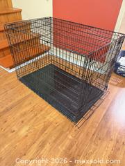 MaxSold Auction: Large Metal Wire Dog Crate with Removable Plastic Tray - Oak Bay (British Columbia, Canada) PARTNER MANAGED Moving Online Auction - Plymouth Road