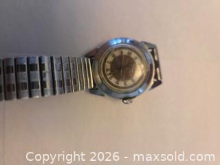 MaxSold Auction: Lot of 4 Vintage Wrist & Pocket Watches with Case - View Royal (British Columbia, Canada) PARTNER MANAGED Moving Online Auction - Eltham Road