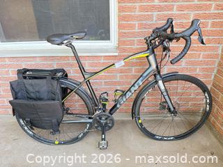 MaxSold Auction: Giant AnyRoad Gravel Bike 700C large  - Stratford (Ontario, Canada) PARTNER MANAGED Estate Sale Online Auction - Cawston Street (CONDO)