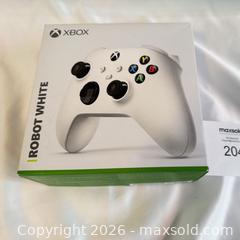 MaxSold Auction: SEALED Xbox Wireless Controller Robot White - Stratford (Ontario, Canada) PARTNER MANAGED Estate Sale Online Auction - Cawston Street (CONDO)