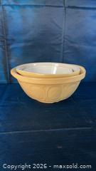 MaxSold Auction: Cloverleaf Ceramic Mixing Bowls Set of 3, Yellow Exterior, White Interior - Beckwith (Ontario, Canada) SELLER MANAGED Downsizing Online Auction -  6th Line Beckwith