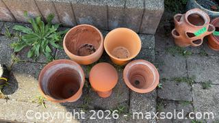 MaxSold Auction: Lot of 5 Terracotta Clay Garden Planters - Beckwith (Ontario, Canada) SELLER MANAGED Downsizing Online Auction -  6th Line Beckwith