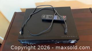 MaxSold Auction: Panasonic DMR?EZ48V VHS/DVD Combo Recorder - Black - Beckwith (Ontario, Canada) SELLER MANAGED Downsizing Online Auction -  6th Line Beckwith