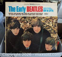 MaxSold Auction: Lot of 50+ Vinyl Records by Various Artists - Bradford West Gwillimbury (Ontario, Canada) PARTNER MANAGED Downsizing Online Auction - Downy Emerald Drive