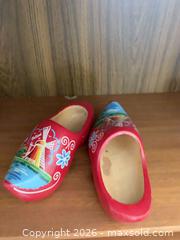 MaxSold Auction: Pair of Red Multi-Color Wooden Dutch Souvenir Clogs, 25 cm - Jacksonville (Florida, USA) SELLER MANAGED Downsizing Online Auction - Spanish Marsh Court