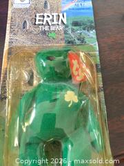 MaxSold Auction: Ty Erin the Bear Beanie Baby (Green) - Jacksonville (Florida, USA) SELLER MANAGED Downsizing Online Auction - Spanish Marsh Court