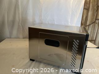 MaxSold Auction: Cosori Stainless Steel Food Dehydrator, 6-Tray, Black/Silver - Welland (Ontario, Canada) SELLER MANAGED Estate Sale Online Auction -  Eastdale Crescent