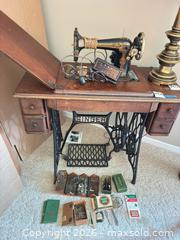 MaxSold Auction: Antique Singer Sewing Machines, Accessories B - North Whitehall Township (Pennsylvania, USA) PARTNER MANAGED Downsizing Online Auction - Vista Drive