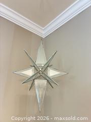 MaxSold Auction: Moravian Star A - North Whitehall Township (Pennsylvania, USA) PARTNER MANAGED Downsizing Online Auction - Vista Drive