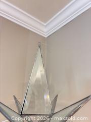 MaxSold Auction: Moravian Star A - North Whitehall Township (Pennsylvania, USA) PARTNER MANAGED Downsizing Online Auction - Vista Drive