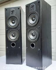 MaxSold Auction: British High End B&W Bowers and Wilkins V204 Large Floor Standing Loudspeakers  - Ottawa (Ontario, Canada) SELLER MANAGED Downsizing Online Auction -  Russell Road