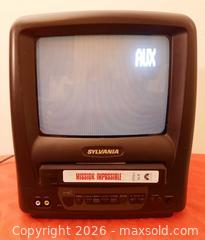 MaxSold Auction: Fully Functional-SYLVANIA 9" TV/VCR VHS Combo-AC/DC-Home/Car/RV/Motor Home/Boat - Ottawa (Ontario, Canada) SELLER MANAGED Downsizing Online Auction -  Russell Road