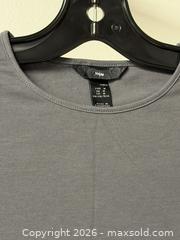 MaxSold Auction: H&M Woman size M - Vancouver (British Columbia, Canada) PARTNER MANAGED Downsizing Online Auction - Venables Street