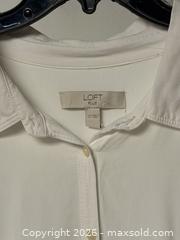 MaxSold Auction: Loft Woman size 22 - Vancouver (British Columbia, Canada) PARTNER MANAGED Downsizing Online Auction - Venables Street