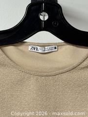 MaxSold Auction: Zara Woman size: S - Vancouver (British Columbia, Canada) PARTNER MANAGED Downsizing Online Auction - Venables Street