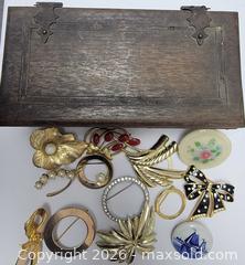 MaxSold Auction: Antique Carved Wooden Trinket Box and Vintage Costume Brooch Lot - Irondequoit (New York, USA) SELLER MANAGED Downsizing Online Auction - Minocqua Drive