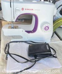 MaxSold Auction: Singer M3500 Mechanical/Electronic Sewing Machine - Sarnia (Ontario, Canada) PARTNER MANAGED Downsizing Online Auction - Plymouth Street