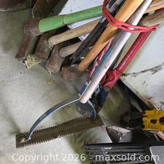 MaxSold Auction: Lot of 6–12 Garden Hand Tools — Mixed Handles & Steel Heads - Stevensville (Maryland, USA) PARTNER MANAGED Downsizing Online Auction - Old Love Point Road