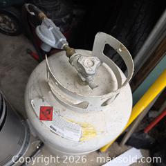 MaxSold Auction: Propane Heater with 20 lb Tank, 80,000 BTU/hr - Stevensville (Maryland, USA) PARTNER MANAGED Downsizing Online Auction - Old Love Point Road