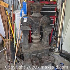 MaxSold Auction: Victorian Ornate Cast Iron Parlor Stove / Wood Burning, Large - Stevensville (Maryland, USA) PARTNER MANAGED Downsizing Online Auction - Old Love Point Road