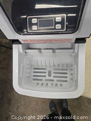 MaxSold Auction: Portable Countertop Ice Maker, Black/White (Unknown Brand) - Port Orchard (Washington, USA) SELLER MANAGED Downsizing Online Auction - May Ranch Lane South West