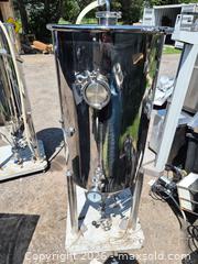 MaxSold Auction: Stainless Steel 100 L Fermenter with Thermometer & Ball Valve - Quinte West (Ontario, Canada) SELLER MANAGED Reseller Online Auction - Fairground Road